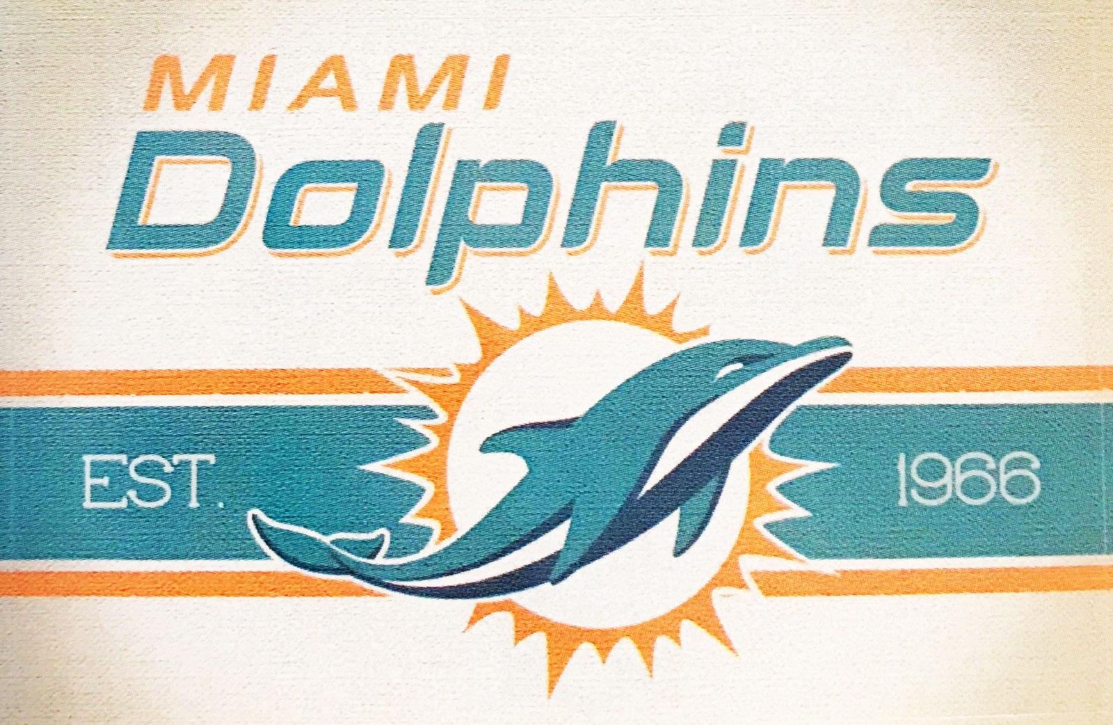 Miami Dolphins(マイアミ・ドルフィンズ)｜アメリカンスポーツ|海外ショッピングサイト「セカイモン」